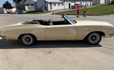 Buick-Skylark-1970-Creme-Tan-5