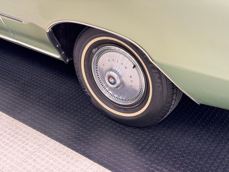 Buick-Skylark-1971-Silver-Fern-Green-14