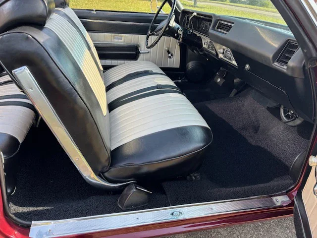 Buick-Skylark-convertible-1969-Burgundy-Black-48