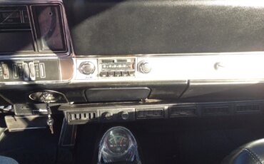 Buick-Wildcat-1968-White-Black-10