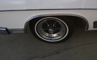 Buick-Wildcat-1968-White-Black-3
