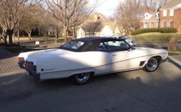 Buick-Wildcat-1968-White-Black