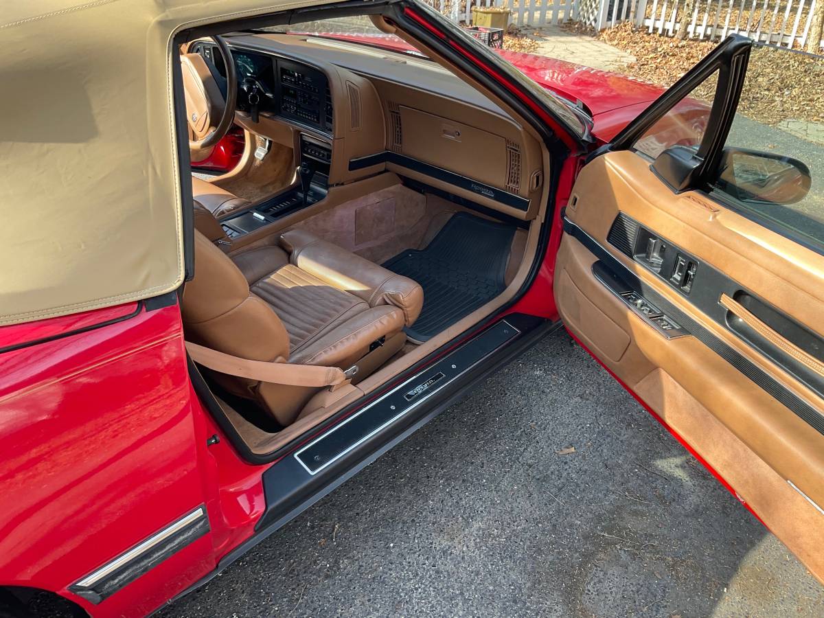 Buick-areatta-1991-red-10