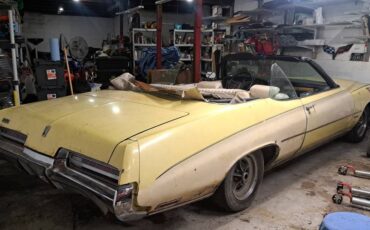 Buick-centurion-1972-yellow-3