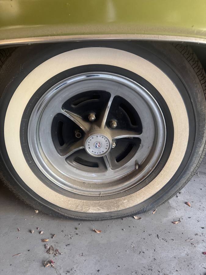 Buick-centurion-1973-green-8