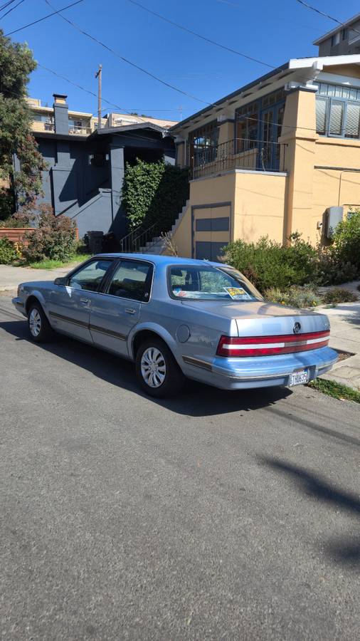 Buick-century-1993-3