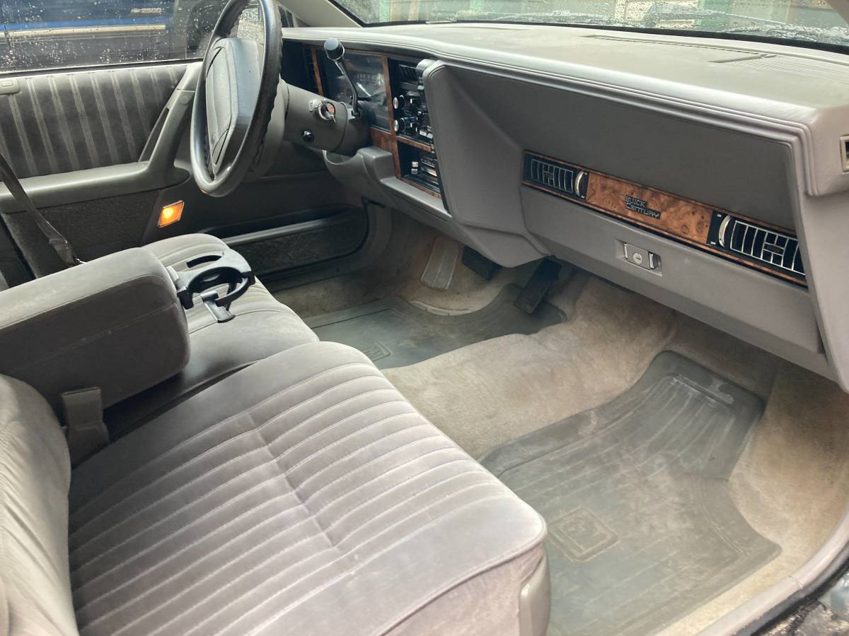 Buick-century-1994-green-3