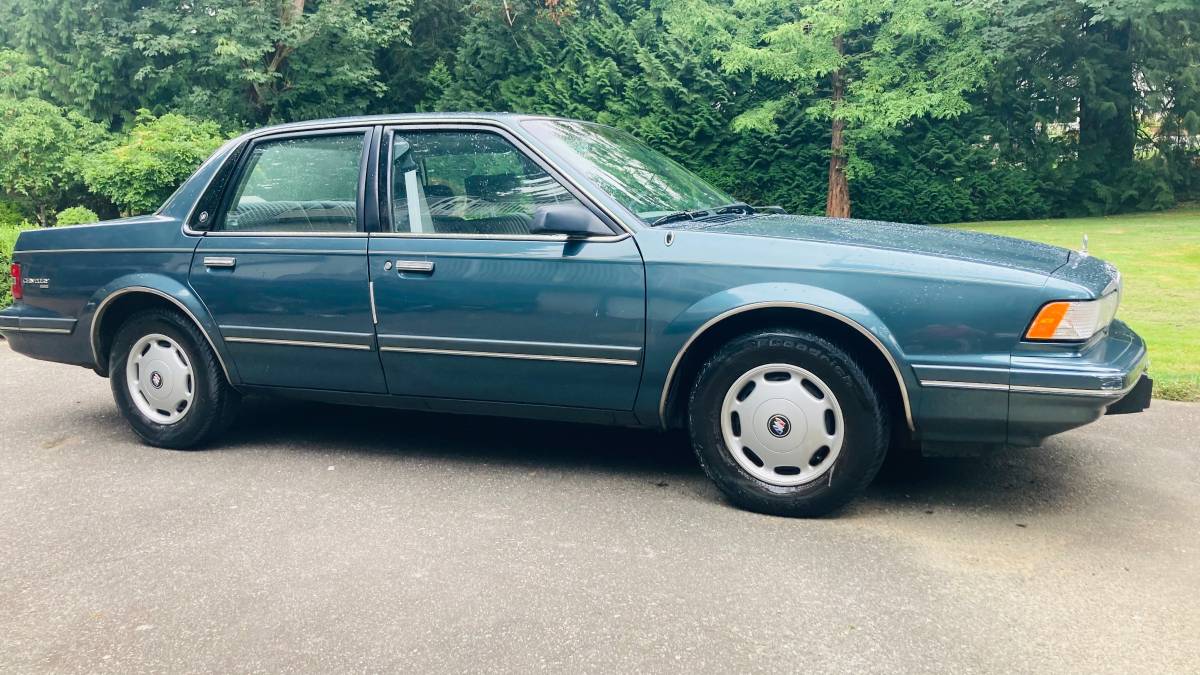 Buick-century-1994-green-8