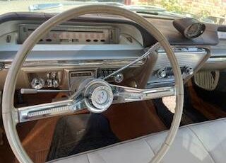 Buick-electra-225-1961-white-10