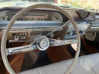 Buick-electra-225-1961-white-10