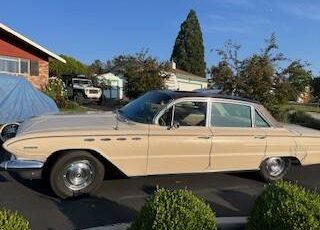 Buick-electra-225-1961-white