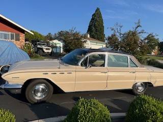 Buick-electra-225-1961-white-6