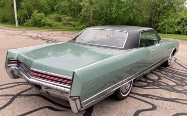 Buick-electra-225-custom-1965-green-3