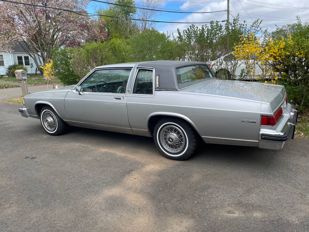 Buick-encore-1985-10