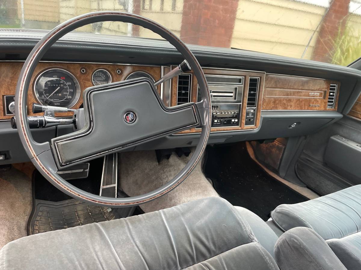 Buick-encore-1985-9