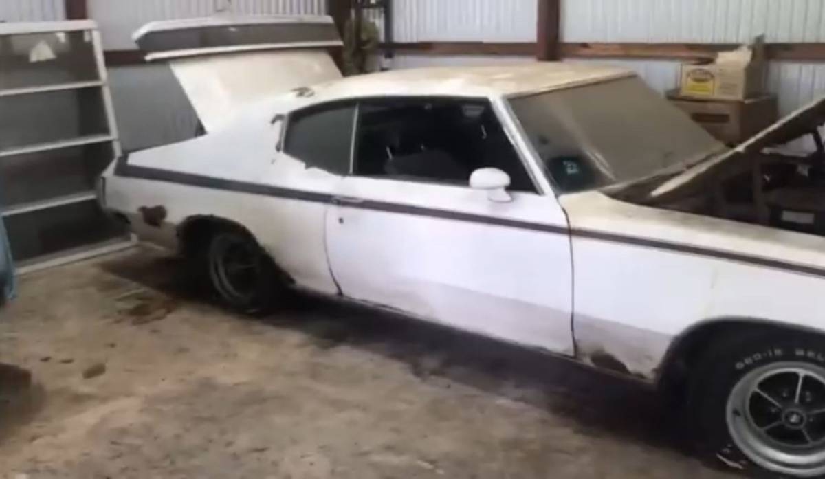 Buick-encore-gx-1970-white-7