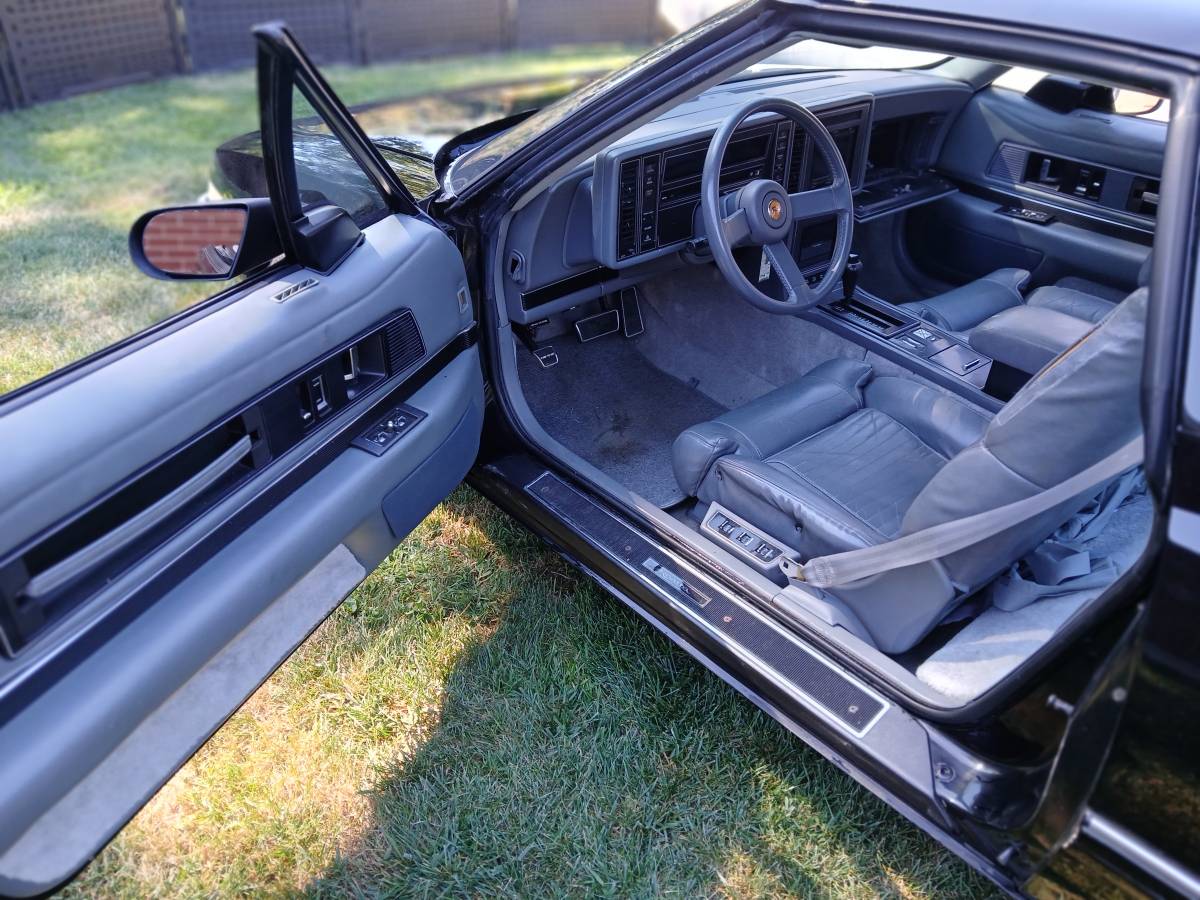 Buick-envision-1988-1