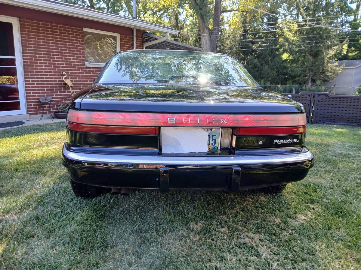 Buick-envision-1988-6