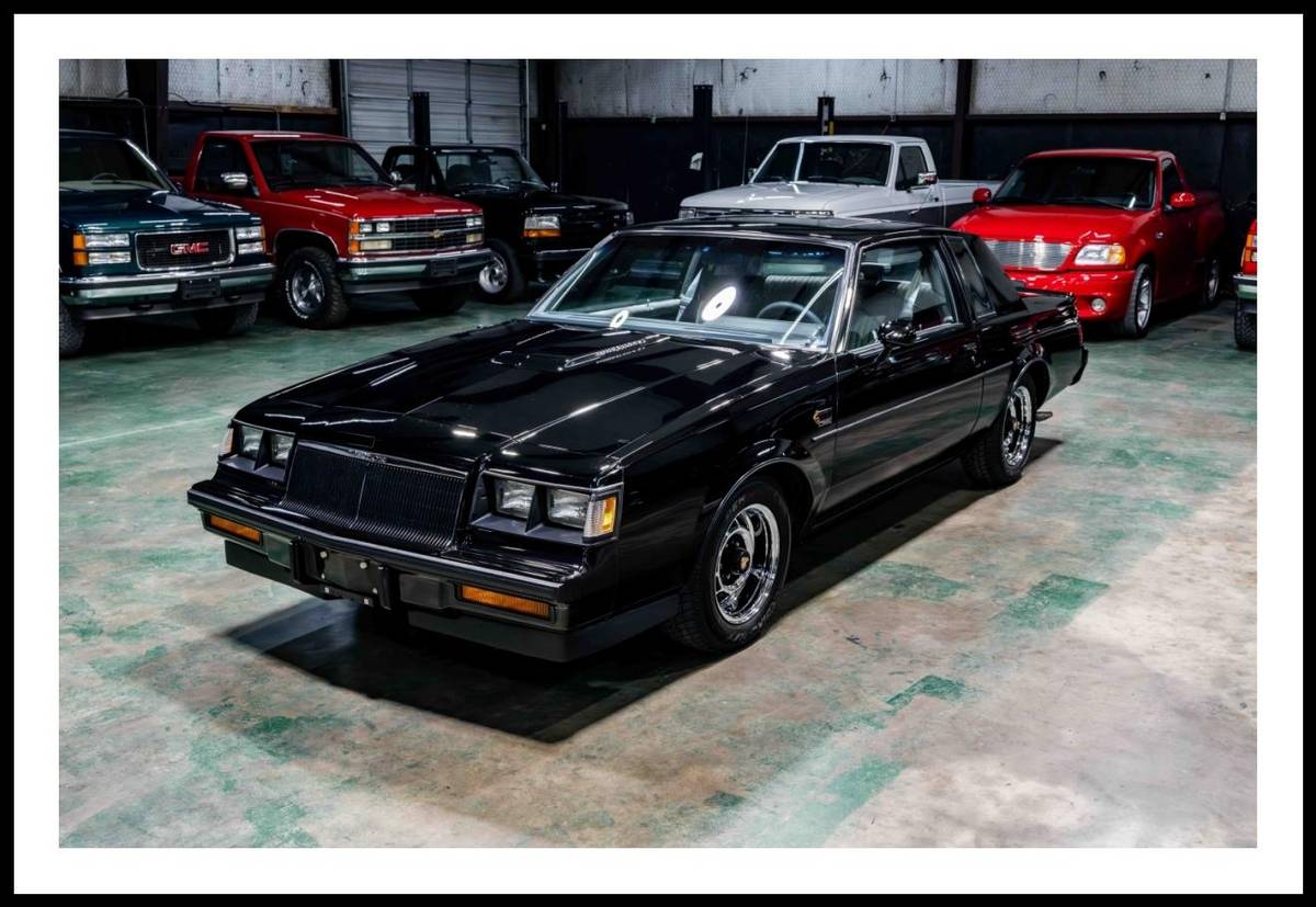 Buick-grand-national-1986-black-11