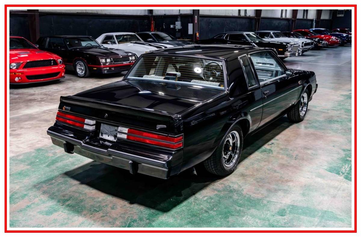 Buick-grand-national-1986-black-14