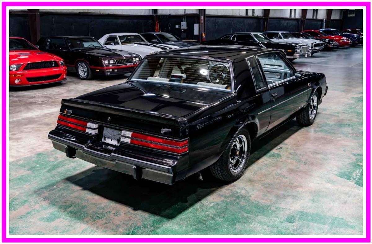 Buick-grand-national-1986-black-3