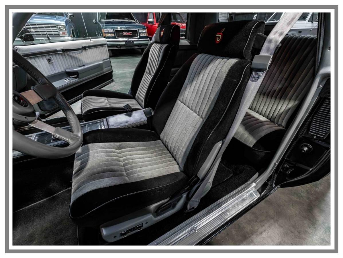 Buick-grand-national-1986-black-6