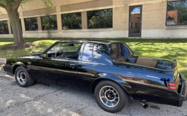 Buick-grand-national-1987-1