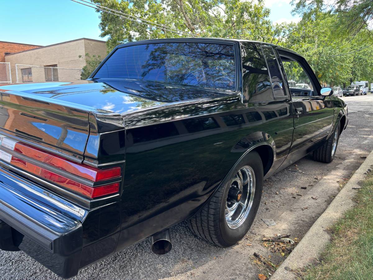 Buick-grand-national-1987-10