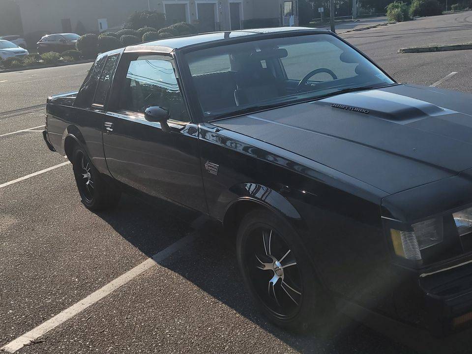 Buick-grand-national-1987-black-10