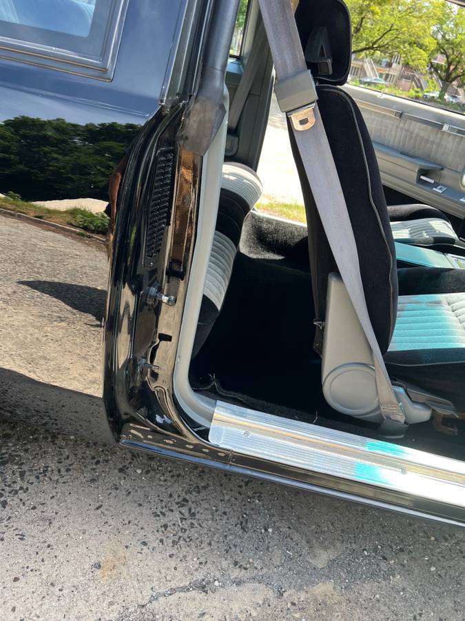Buick-grand-national-1987-black-11