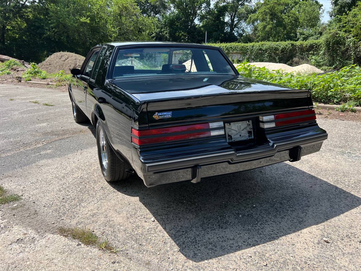 Buick-grand-national-1987-black-19
