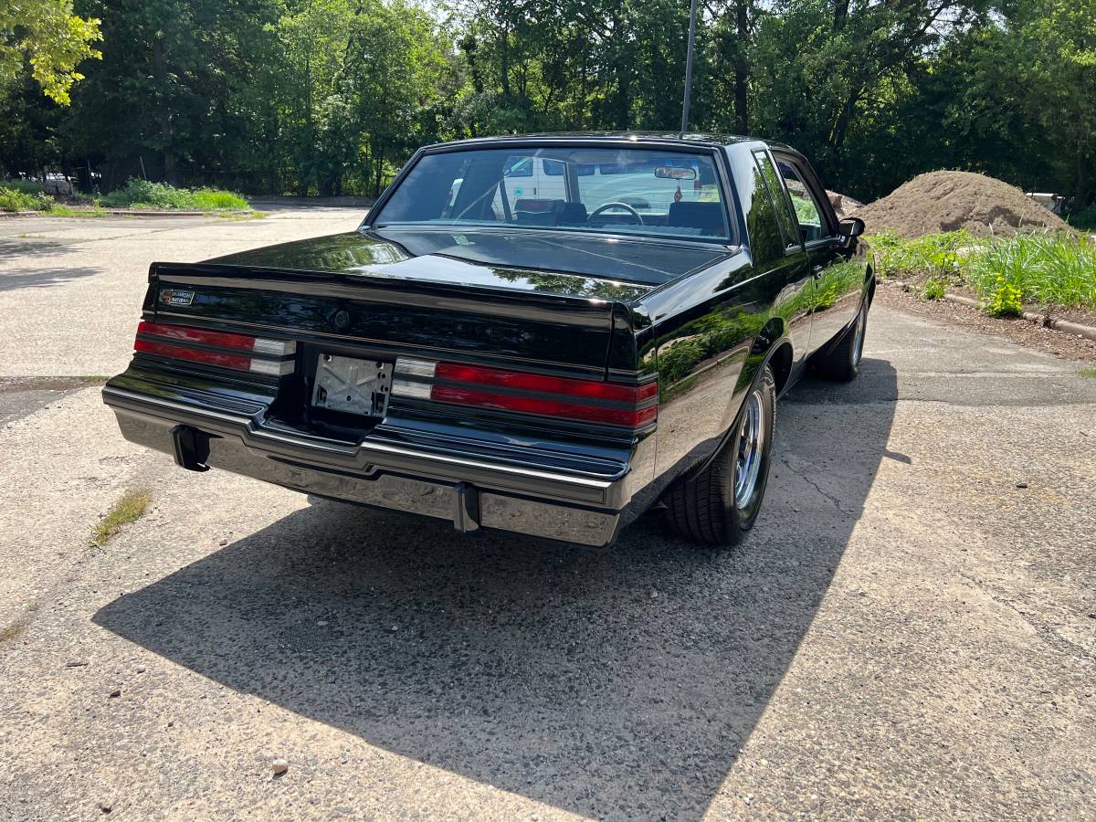 Buick-grand-national-1987-black-21