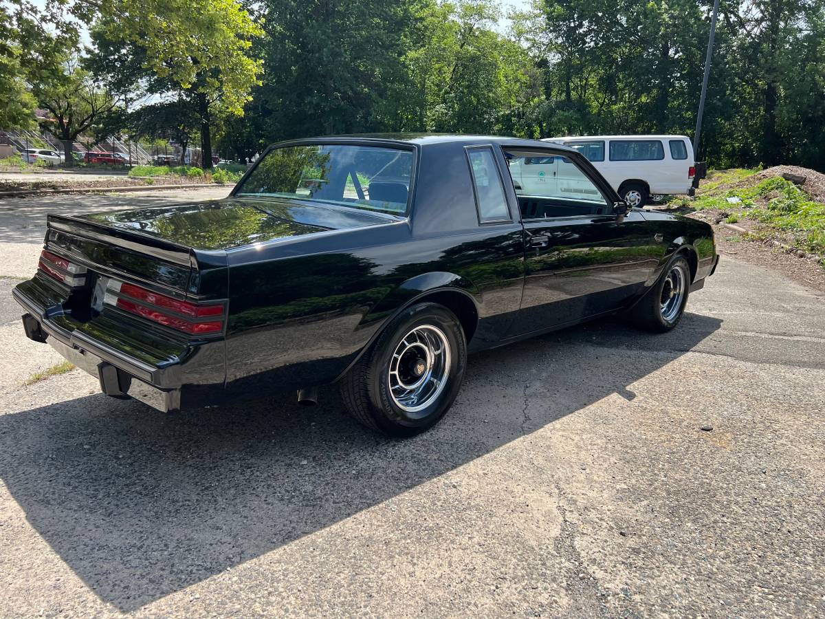 Buick-grand-national-1987-black-22