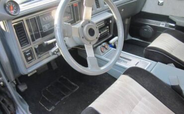 Buick-grand-national-1987-black-8