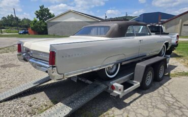 Buick-lacrosse-1964-white-4