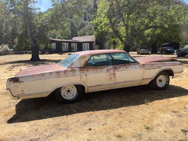 Buick-lesabre-1965-white-2
