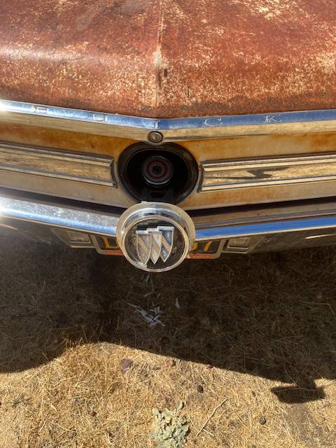 Buick-lesabre-1965-white-3