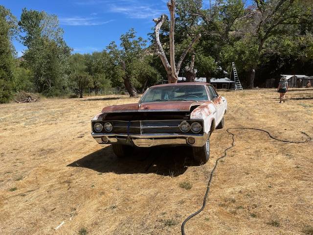 Buick-lesabre-1965-white-4