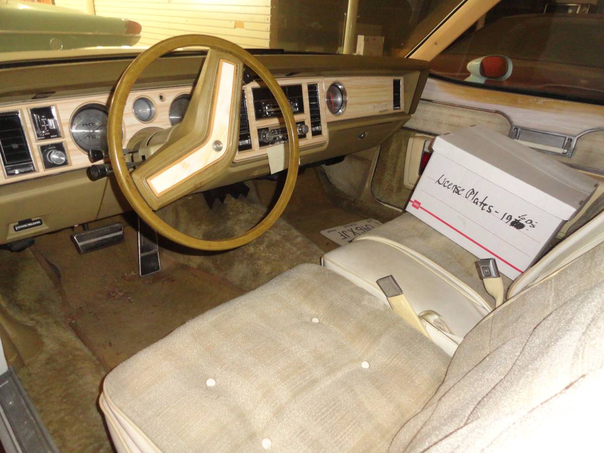 Buick-lesabre-1979-2