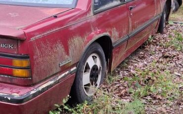 Buick-lesabre-1988-red-3