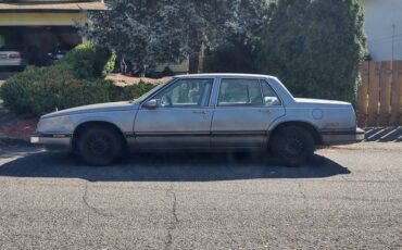 Buick-lesabre-1990-grey