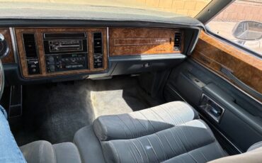Buick-lesabre-collectors-edition-1985-grey-8