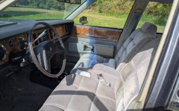 Buick-lesabre-limited-1982-grey-1