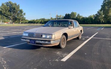 Buick-park-avenue-1989