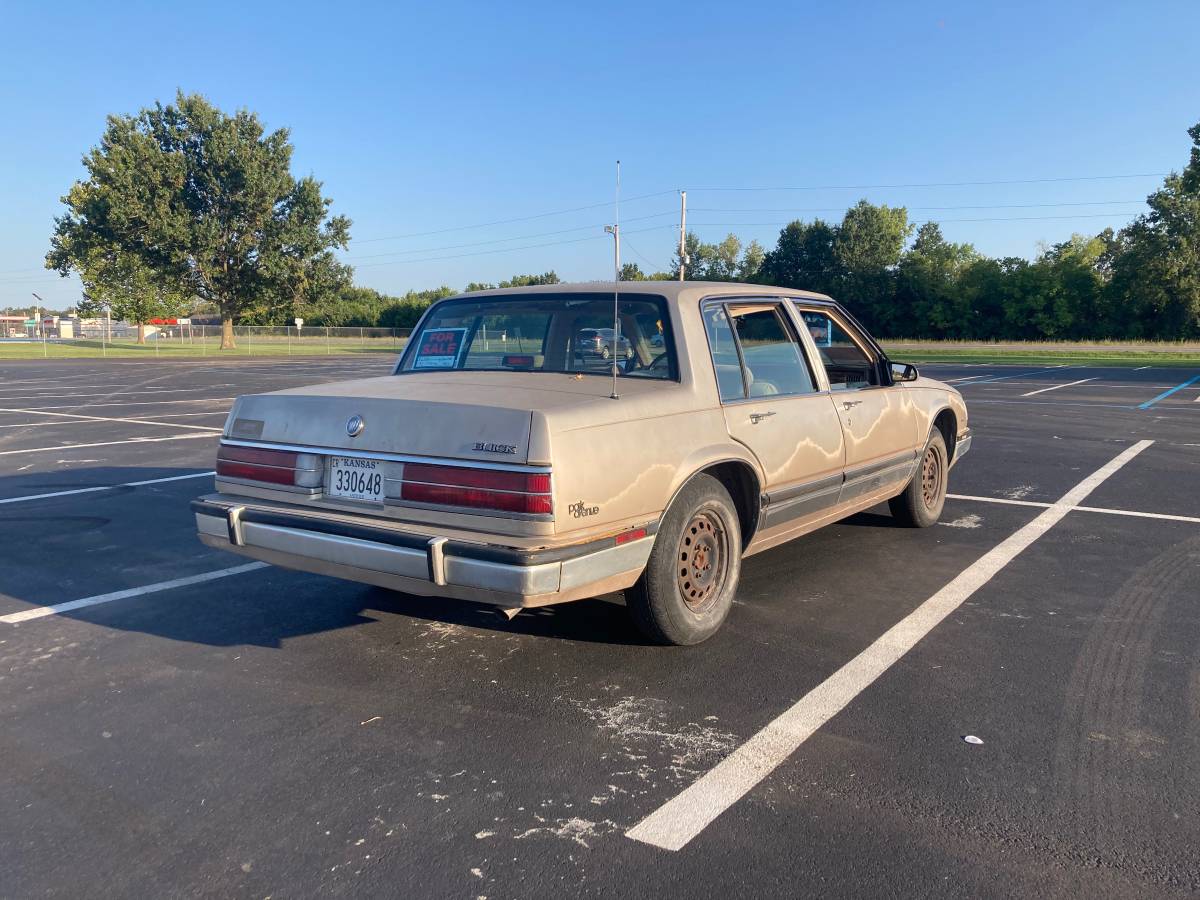 Buick-park-avenue-1989-5