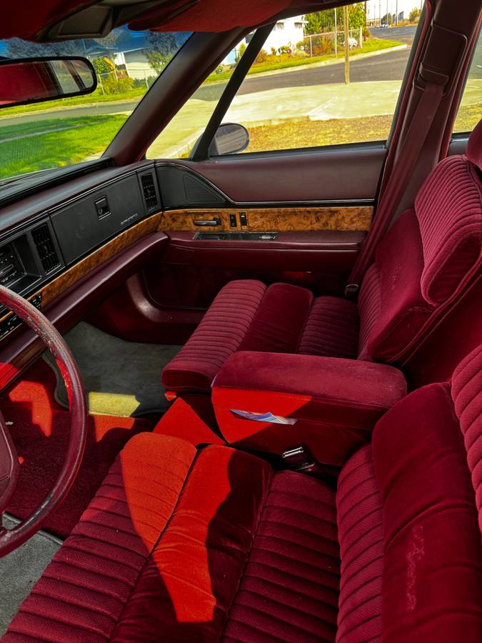 Buick-park-avenue-1991-silver-10