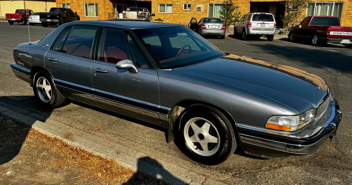 Buick-park-avenue-1991-silver