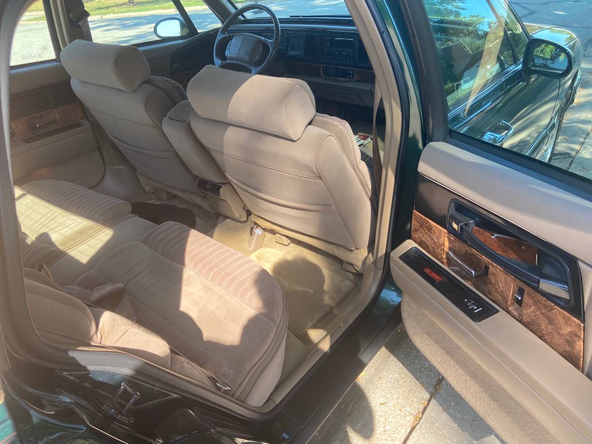 Buick-park-avenue-grand-touring-1995-green-13
