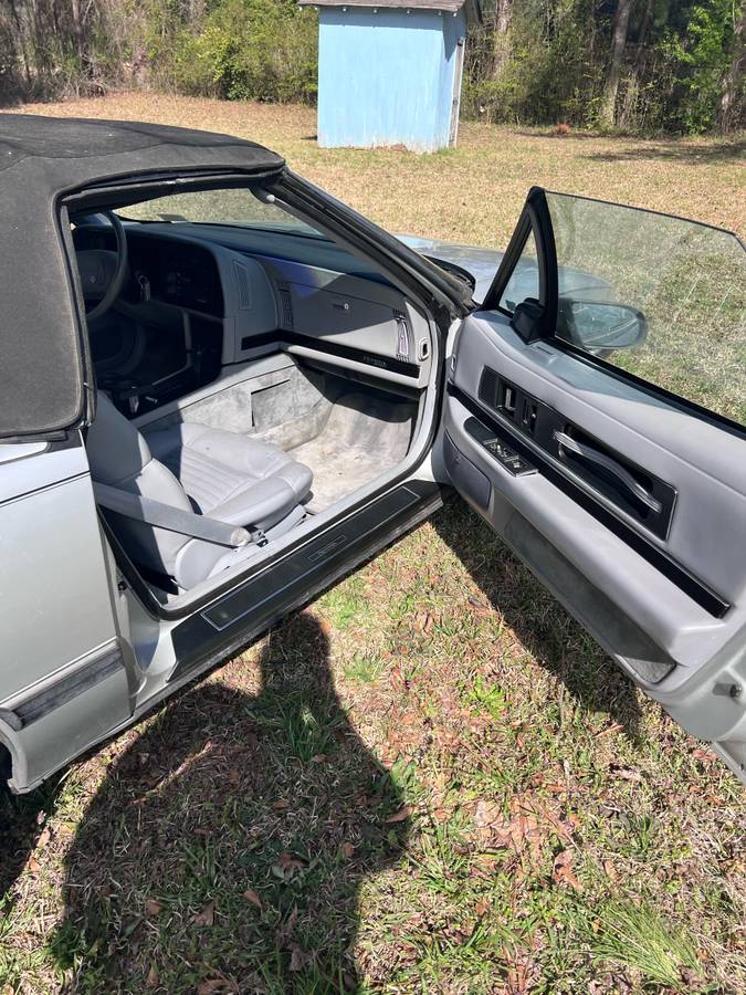 Buick-reatta-1990-silver-11