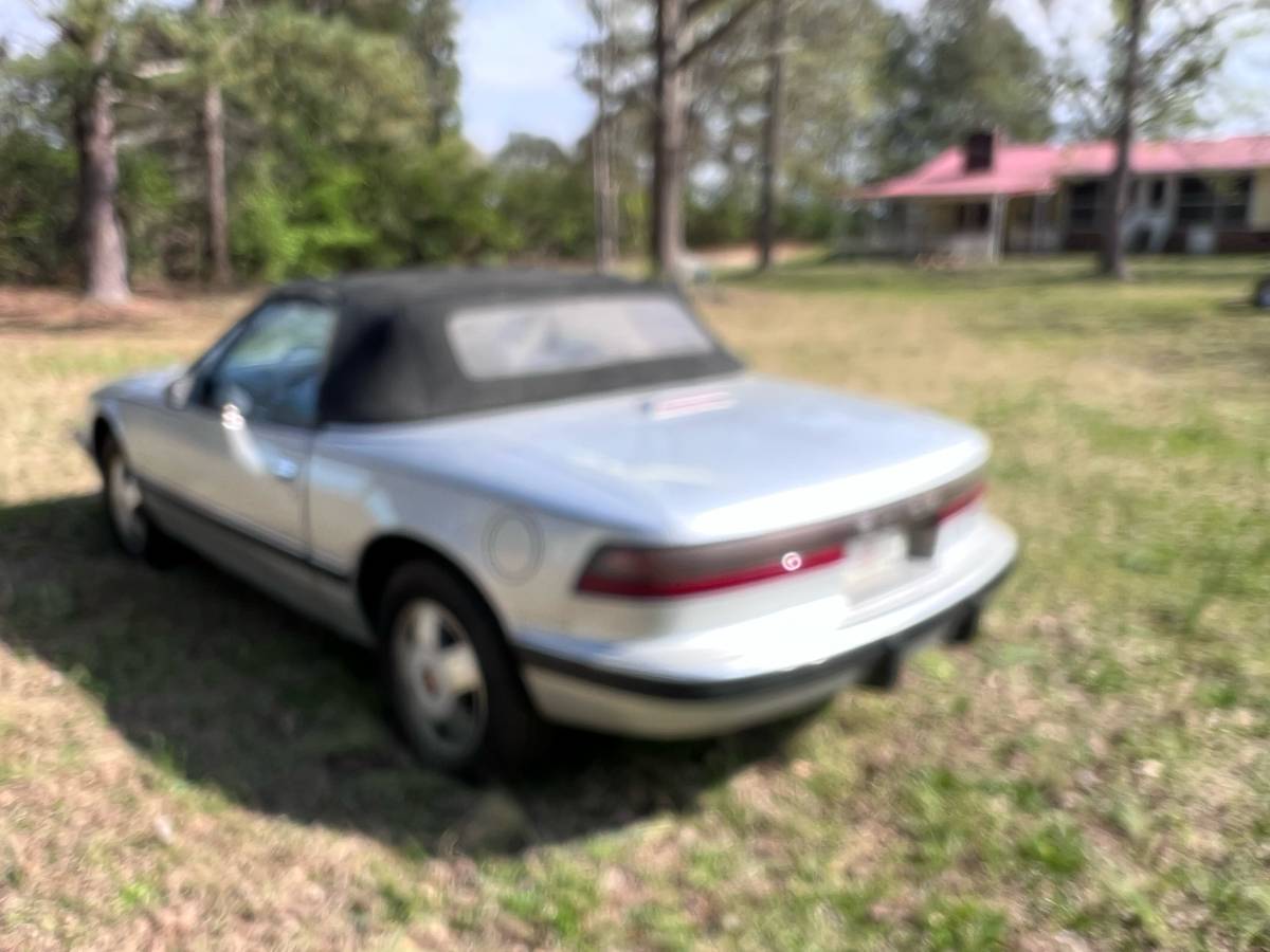 Buick-reatta-1990-silver-3